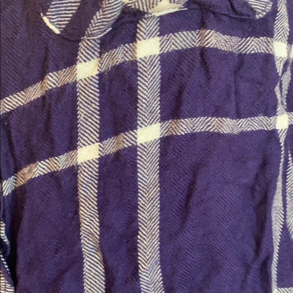 2️⃣ BUNDLE Plaid flannel shirts - Picture 3 of 5